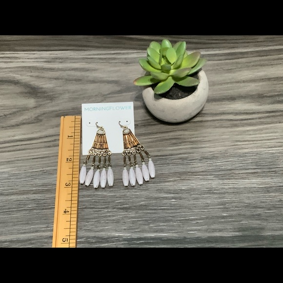 New Morning Flower Dangle Pierced‎ Earrings - Picture 2 of 3